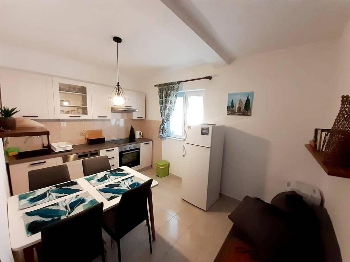 Apartment Luna Tribunj Tribalj Εξωτερικό φωτογραφία